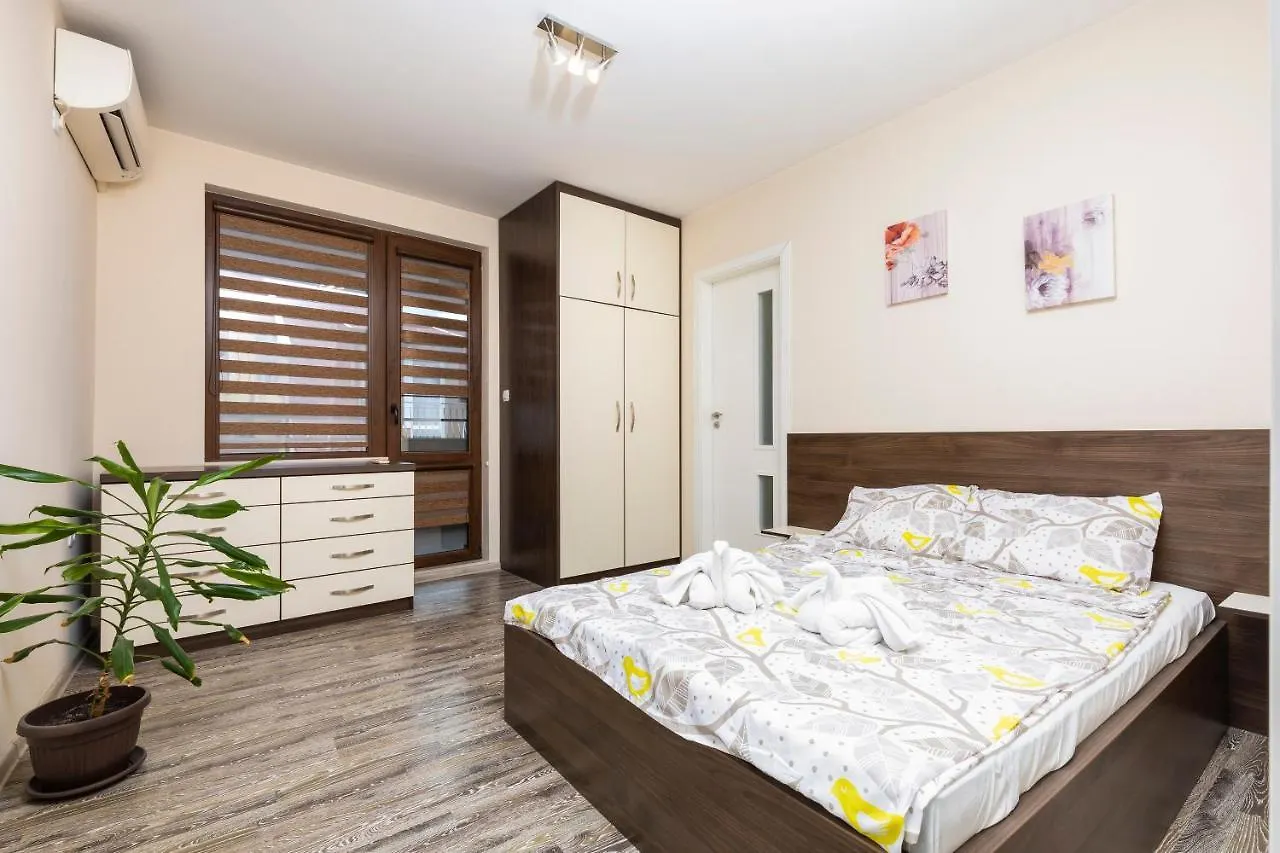 Apartment 1Bd Flat With A Lovely Terrace In The Centre Of Plovdiv By Flat Mаnager