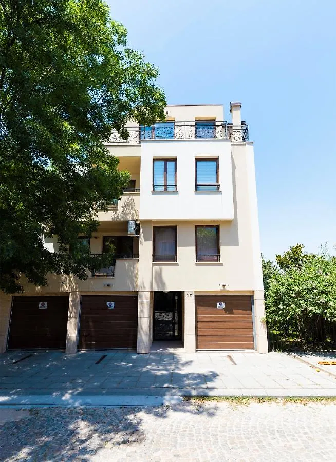 Apartment 1Bd Flat With A Lovely Terrace In The Centre Of Plovdiv By Flat Mаnager